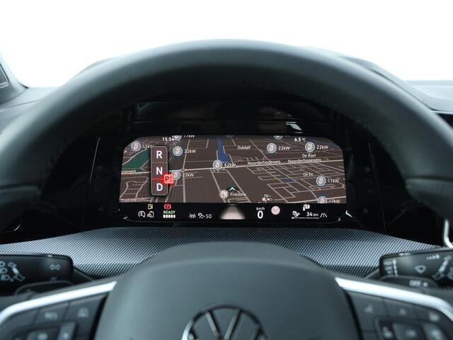 Volkswagen GOLF 1.5 eHybrid GTE 272pk DSG | LED | Blackstyle | Panoramadak | Trekhaak | Climate control