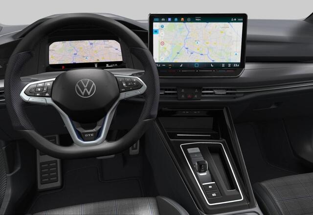 Volkswagen GOLF 1.5 eHybrid GTE I Navigatie I Head-up display I 360 Camera I Black Style I Trekhaak I