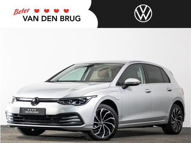 Volkswagen GOLF 1.4 eHybrid 204 PK Style | Achteruitrijcamera | Stoel & Stuurverwarming | Elek. stoel | Navigatie |