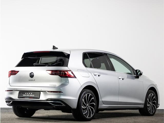 Volkswagen GOLF 1.4 eHybrid 204 PK Style | Achteruitrijcamera | Stoel & Stuurverwarming | Elek. stoel | Navigatie |