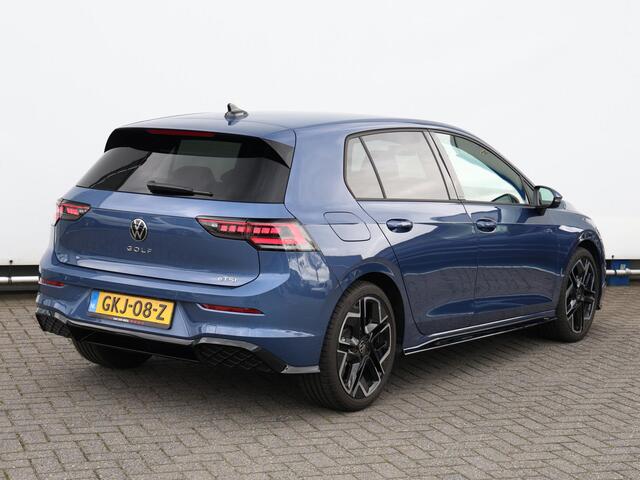 Volkswagen GOLF 1.5 eTSI 115pk DSG R-Line Edition | LED Matrix | Digital Cockpit | 360º Camera | 18" Leeds |