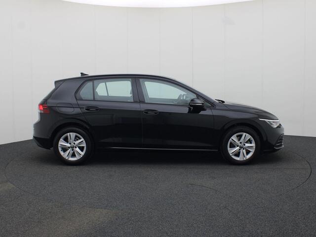 Volkswagen GOLF 1.5TSI/130PK Life Business · Navigatie · Parkeersensoren · Stoel- & stuurverwarming · Garanatie tot mei 2026