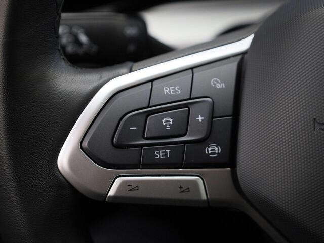 Volkswagen GOLF 1.5TSI/130PK Life Business · Navigatie · Parkeersensoren · Stoel- & stuurverwarming · Garanatie tot mei 2026