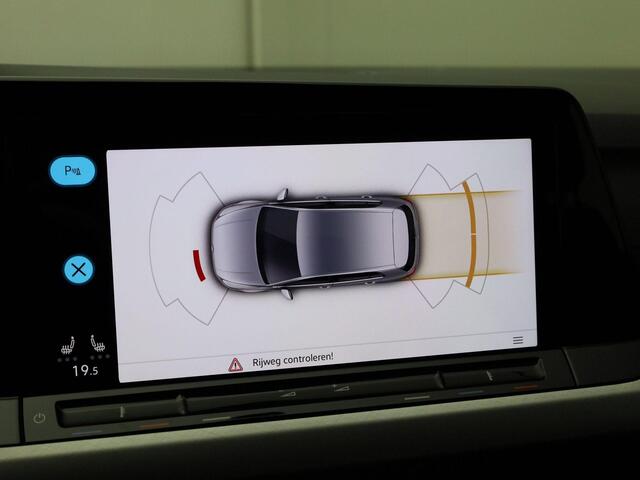 Volkswagen GOLF 1.5TSI/130PK Life Business · Navigatie · Parkeersensoren · Stoel- & stuurverwarming · Garanatie tot mei 2026