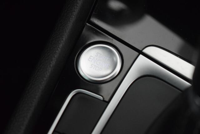 Volkswagen GOLF 1.5 TSI 150pk DSG 2x R-Line Keyless Camera Led Virtual Cockpit Stoelverwarming Navigatie