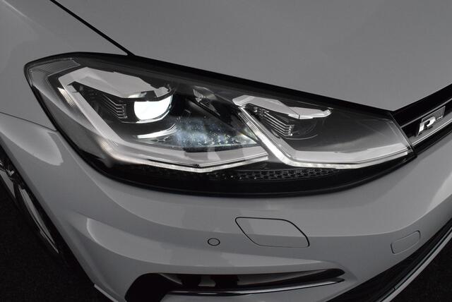 Volkswagen GOLF 1.5 TSI 150pk DSG 2x R-Line Keyless Camera Led Virtual Cockpit Stoelverwarming Navigatie