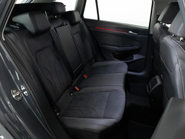 Volkswagen GOLF variant Life Edition 1.5 TSI 116 pk | Achteruitrijcamera | Stoelverwarming | Ergo-stoel |