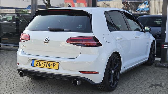 Volkswagen GOLF 2.0 TSI GTI + 19inch + KEYLESS + LED + NAVI + CRUISE