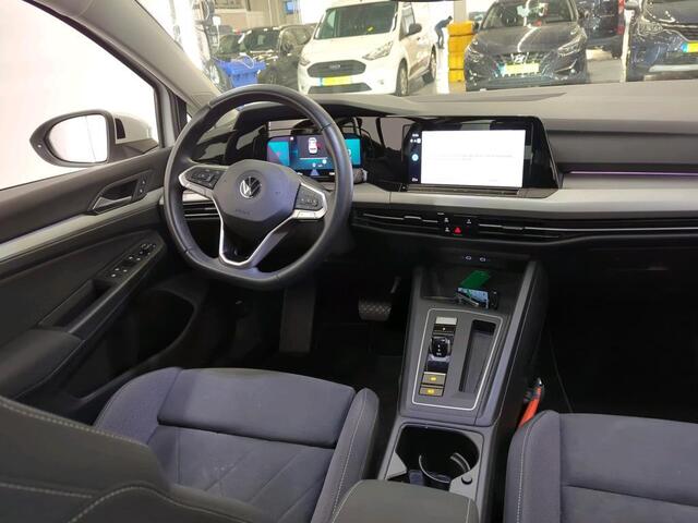 Volkswagen GOLF 1.0 eTSI Business Camera | Carplay | Stoelverwarming | Vol optie | Nap | Volledig Onderh.
