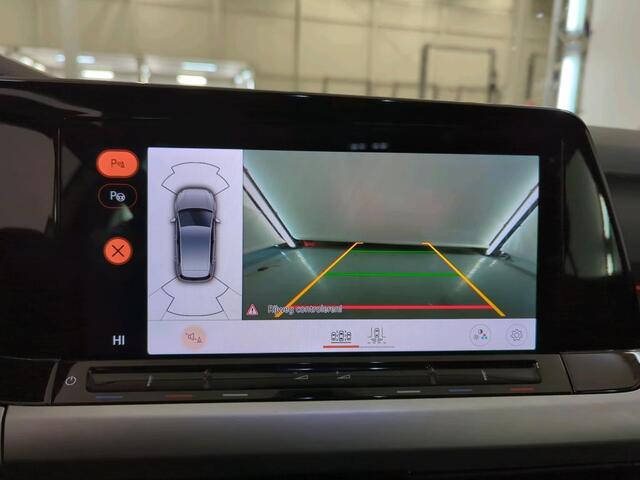 Volkswagen GOLF 1.0 eTSI Business Camera | Carplay | Stoelverwarming | Vol optie | Nap | Volledig Onderh.