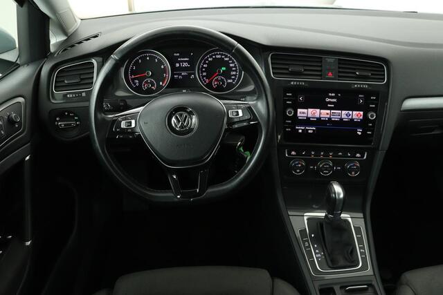 Volkswagen GOLF 1.0 TSI Comfortline | Trekhaak | Stoelverwarming | Massage | Climate control | PDC | Cruise control