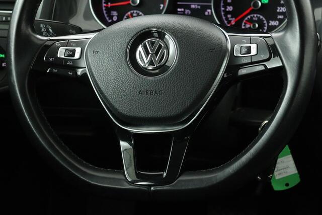 Volkswagen GOLF 1.0 TSI Comfortline | Trekhaak | Stoelverwarming | Massage | Climate control | PDC | Cruise control