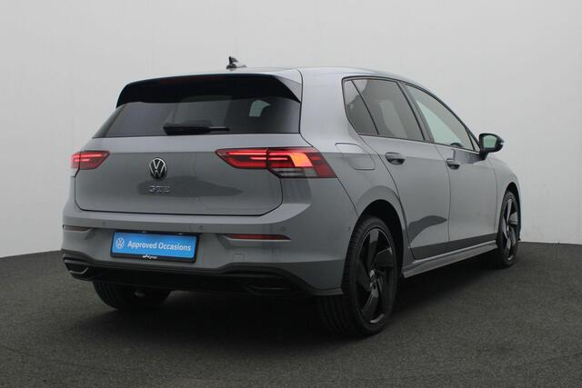 Volkswagen GOLF 1.4 245 pk eHybrid GTE | Stuur-/stoelverwarming | Achteruitrijcamera | Navigatie | Adaptive Cruise | Keyless Entry
