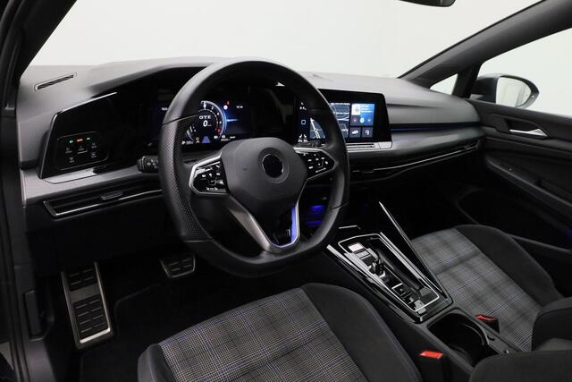 Volkswagen GOLF 1.4 245 pk DSG eHybrid GTE | IQ Light | Stuur-/stoelverwarming | Achteruitrijcamera | Navigatie | Keyless Entry
