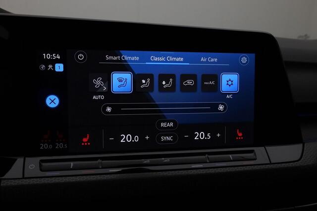 Volkswagen GOLF 1.4 245 pk DSG eHybrid GTE | IQ Light | Stuur-/stoelverwarming | Achteruitrijcamera | Navigatie | Keyless Entry
