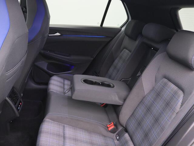 Volkswagen GOLF 1.4 eHybrid GTE 245PK DSG Achteruitrijcamera, stuur/stoelverwarming, navigatie, climatronic, 18'' lichtmetaal