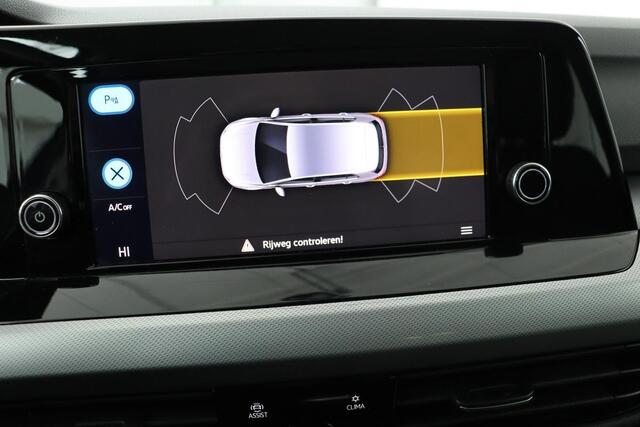 Volkswagen GOLF 1.0 TSI | Carplay | Adaptive cruise | PDC | Full LED | Active Info Display | Bluetooth | Regensensor
