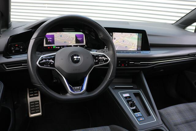 Volkswagen GOLF 1.4 eHybrid GTE (Panoramadak Sportinterieur Carplay ACC HeadUp Camera IQ-Light 19InchLMV PrivacyGlass)