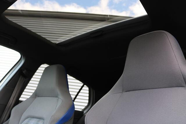 Volkswagen GOLF 1.4 eHybrid GTE (Panoramadak Sportinterieur Carplay ACC HeadUp Camera IQ-Light 19InchLMV PrivacyGlass)