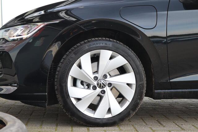 Volkswagen GOLF 1.5 204 pk DSG eHybrid Life Edition | Navigatie | Standkachel | Camera | LED | Climatronic | App Connect | 17'' LM | All season Fabrieksgarantie tot 31-01-2029 of 100.000km | Nieuwprijs rijklaar ¤ 41.115,-