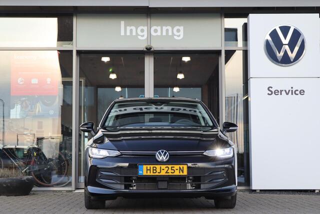 Volkswagen GOLF 1.5 204 pk DSG eHybrid Life Edition | Navigatie | Standkachel | Camera | LED | Climatronic | App Connect | 17'' LM | All season Fabrieksgarantie tot 31-01-2029 of 100.000km | Nieuwprijs rijklaar ¤ 41.115,-