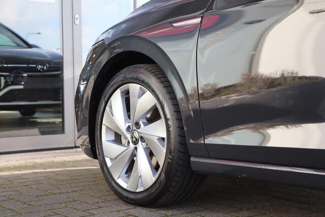 Volkswagen GOLF 1.5 eTSI 131 pk DSG Style | Navigatie | LED | PDC | Climatronic | App Connect | Sfeerverlichting | Adaptive Cruise | 1ST Eigenaar