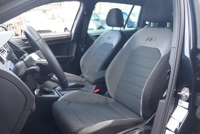 Volkswagen GOLF Variant 1.5 TSI Highline Business R NL-Auto!! Led verlichting I Apple Car-play