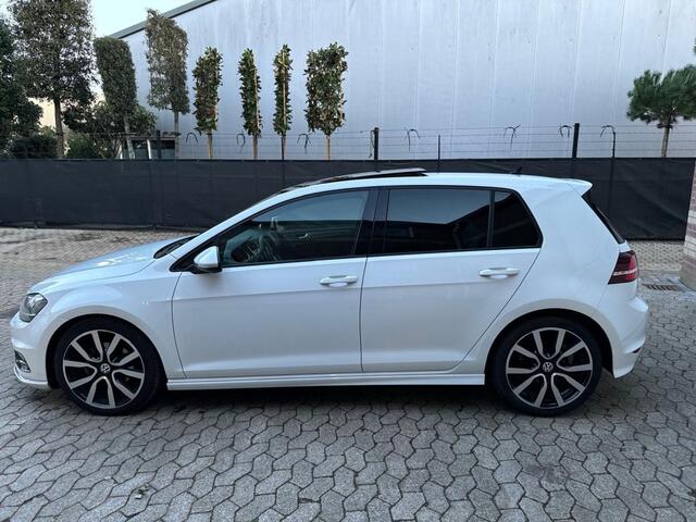 Volkswagen GOLF 1.4 3x R-line Pano Dynaudio 18'' ACC ambient