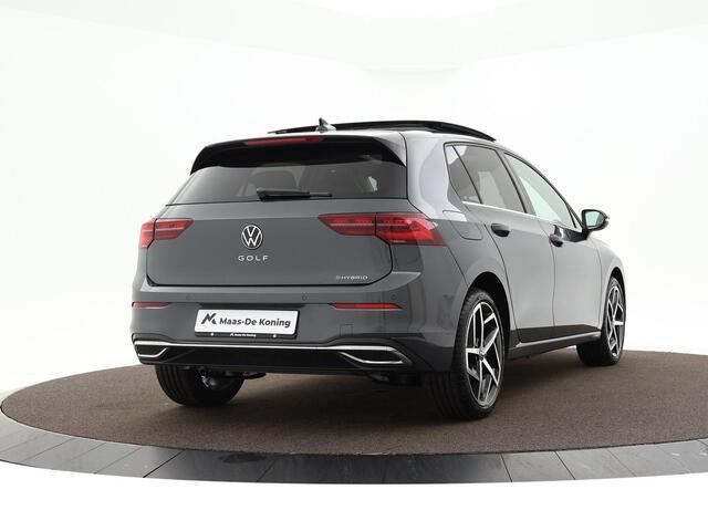 Volkswagen GOLF 1.4 204pk DSG eHybrid Style · Panoramadak · Camera · Navi · App-Connect · P-Sensoren · 18'' Inch ·