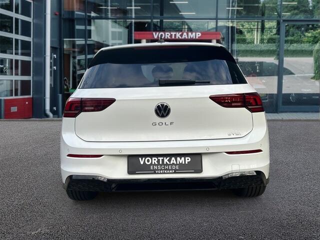Volkswagen GOLF 1.5 eTSI 150 PK R-LINE 360-CAMERA/ACC/STUUR-STOELVERW/