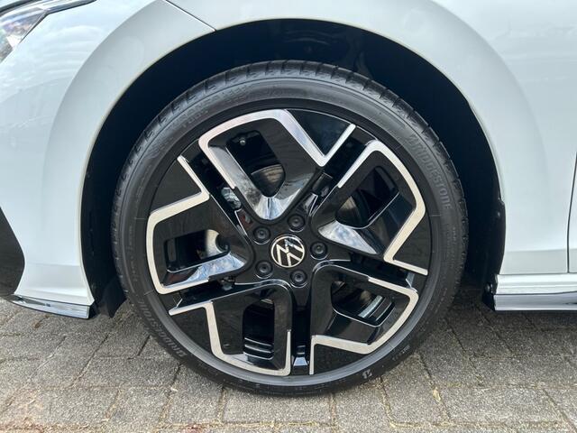 Volkswagen GOLF 1.5 eTSI 150 PK R-LINE 360-CAMERA/ACC/STUUR-STOELVERW/