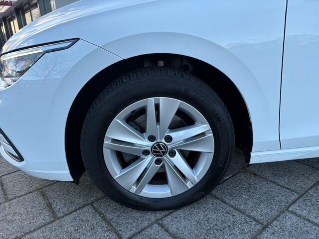 Volkswagen GOLF Variant 1.0 eTSI Life Business | Navi | Cruise | 51.695 km Dealeronderhouden
