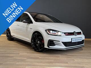volkswagen-golf-2.0-tsi-gti-tcr-pan