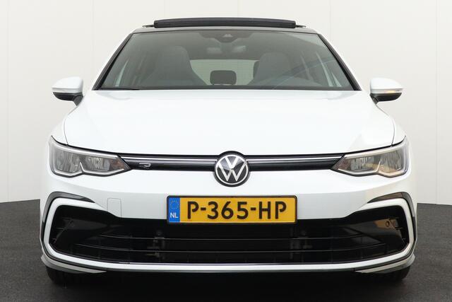 Volkswagen GOLF 1.5 eTSI R-Line Pano-dak Adap. Cruise Stoel/Stuur
