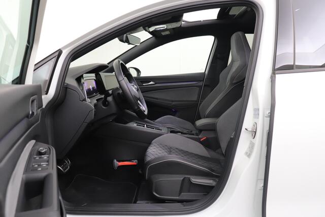 Volkswagen GOLF 1.5 eTSI R-Line Pano-dak Adap. Cruise Stoel/Stuur