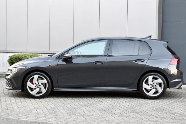 Volkswagen GOLF 2.0 TSI GTI 2022 28.000KM dealer onderhouden in nette staat vol opties