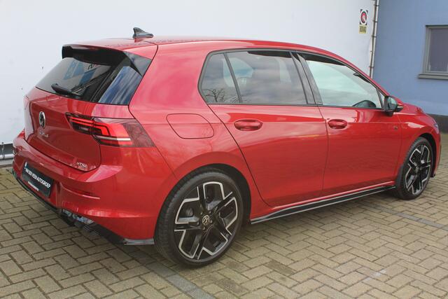 Volkswagen GOLF 1.5 eTSI R-Line Edition 150pk | Achteruitrijcamera | Adaptive cruise controle | Stoel/stuur verwarming | Keyless entry/start | Parkeersensoren V+A | Apple CarPlay/Android Auto | Digital cockpit | DAB | LED koplampen | Sfeerverlichting | Schakelmogelijkhei