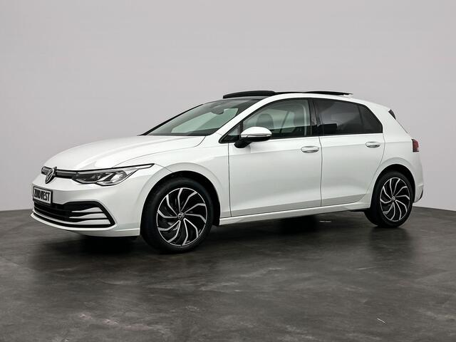 Volkswagen GOLF 1.0 eTSI Life Business Pano ACC Lane Sfeer
