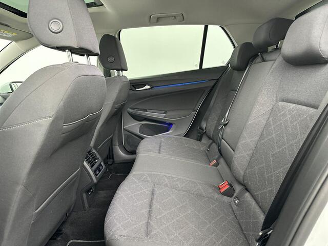 Volkswagen GOLF 1.0 eTSI Life Business Pano ACC Lane Sfeer