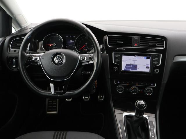 Volkswagen GOLF Variant 1.6 TDI 110 PK ALLSTAR *BTW* + TREKHAAK / NAVIGATIE / LMV