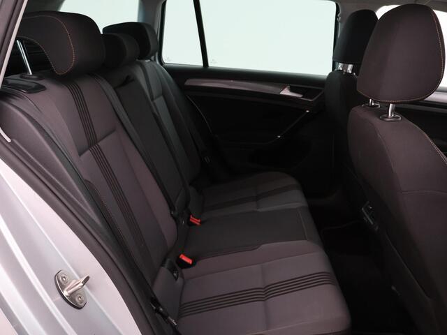 Volkswagen GOLF Variant 1.6 TDI 110 PK ALLSTAR *BTW* + TREKHAAK / NAVIGATIE / LMV