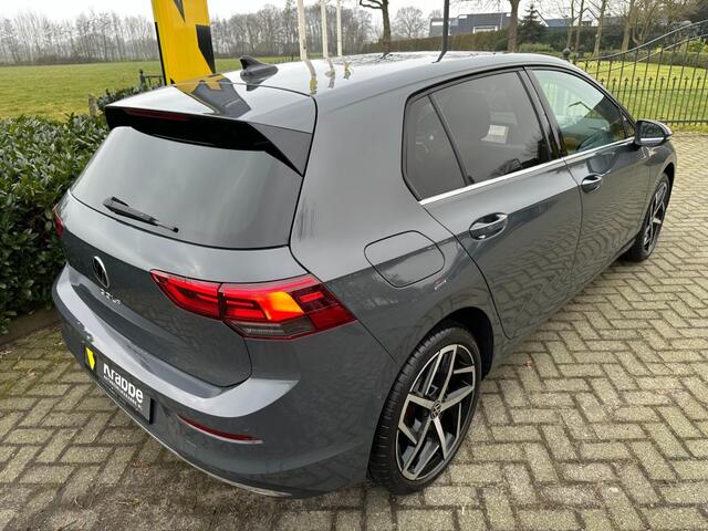 Volkswagen GOLF 1.4 eHybrid Style Camera / Blind Spot / Sfeer