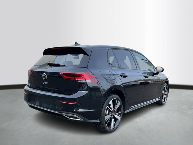 Volkswagen GOLF GTE 1.4 TSI 245pk eHybrid / Head Up / Navigatie / Stoelverwarming / Wordt Verwacht