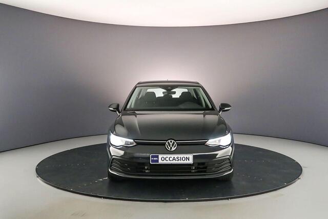 Volkswagen GOLF Life 1.5 TSI 130pk Adaptive cruise control, Navigatie, Parkeersensoren, Airco, DAB, Radio, App connect, LED koplampen, Keyless start