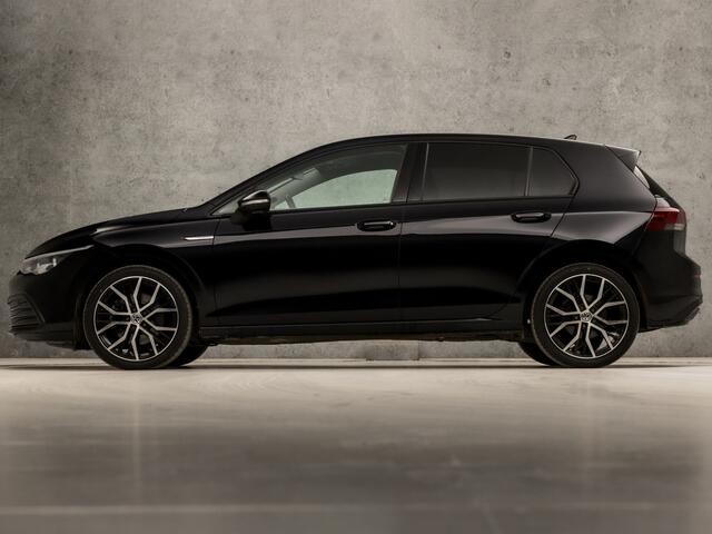Volkswagen GOLF 1.5 TSI Sport (APPLE CARPLAY, GROOT NAVI, SFEERVERLICHTING, STUUR/STOELVERWARMING, SPORTSTOELEN, LM VELGEN, GETINT GLAS, LED KOPLAMPEN, DAB+, ADAPTIVE CRUISE, NIEUWSTAAT)