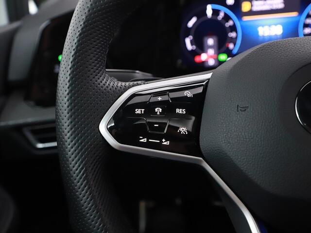 Volkswagen GOLF 1.4 eHybrid GTE | Pano | IQ Light | ACC | Winterpakket | Camera | PDC | Clima 12-2021 48.931 KM