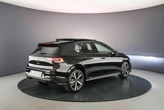 Volkswagen GOLF GTE 1.5 TSI eHybrid 272pk DSG Automaat Black style, Panoramadak, Head up display, 360 camera, Adaptive cruise control, LED matrix koplampen, Achteruitrijcamera