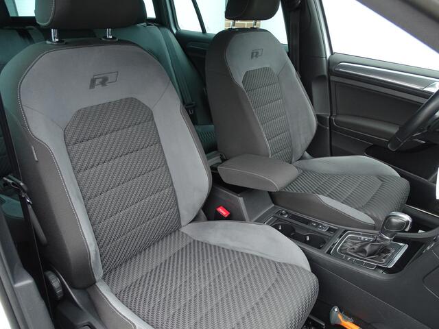 Volkswagen GOLF Variant 1.0 TSI Highline Business R Automaat, Navigatie, Multimedia, Airco/ECC, CruiseControl, Sport Interieur, Multifunctioneel stuur, Parkeersensoren, Trekhaak, LM-velgen