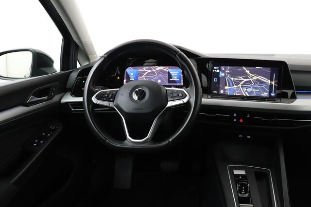 Volkswagen GOLF 1.0 111 PK Aut. eTSI Navi Carplay Sfeerverlichting Park. Sens
