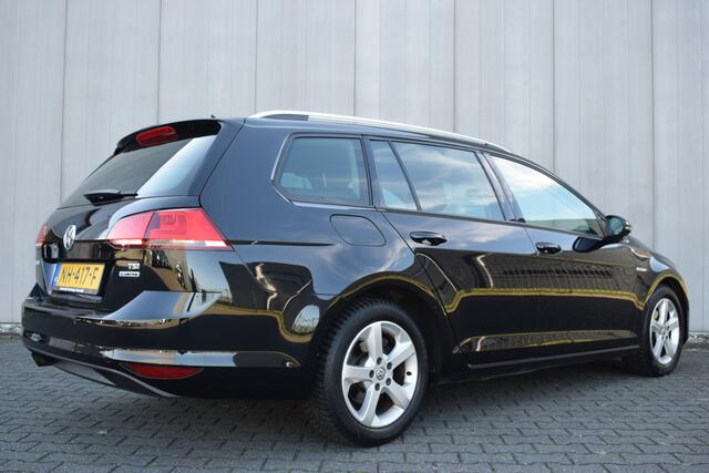 Volkswagen GOLF Variant 1.0 TSi Connected Series ECC | Carplay | Trekhaak | Sportstoelen | DAB | Full Map Navi